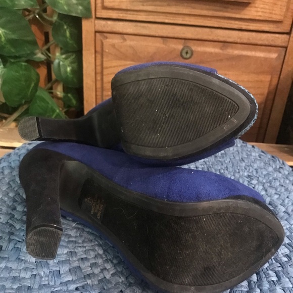 COPY - Platform peep toe pumps size 8 Blue - Picture 9 of 9